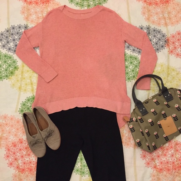 Lou & Grey Tops - NWOT Lou & Grey LOFT Pink Loose Knit Shirt